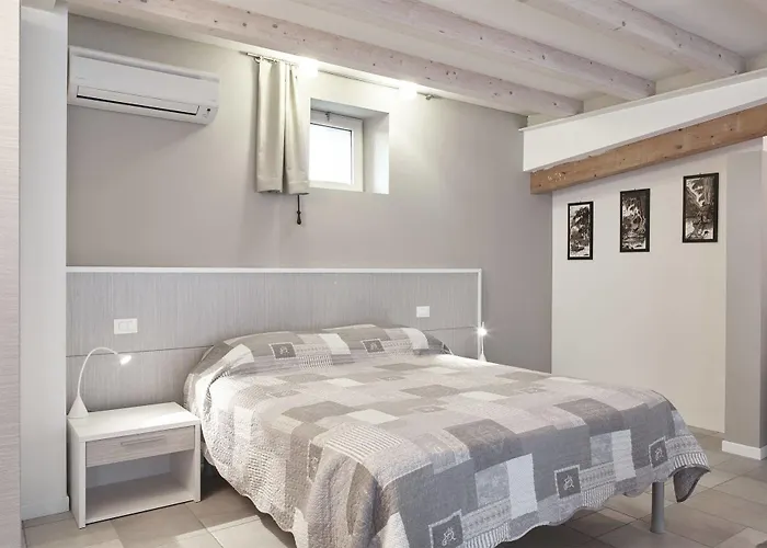 Bed & Breakfast Agora 4*