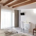 Alojamento de Acomodação e Pequeno-almoço Agorà Negrar