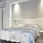 Alojamento de Acomodação e Pequeno-almoço Agorà 4*