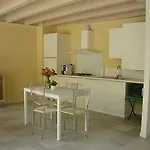 Alojamento de Acomodação e Pequeno-almoço Agorà Negrar