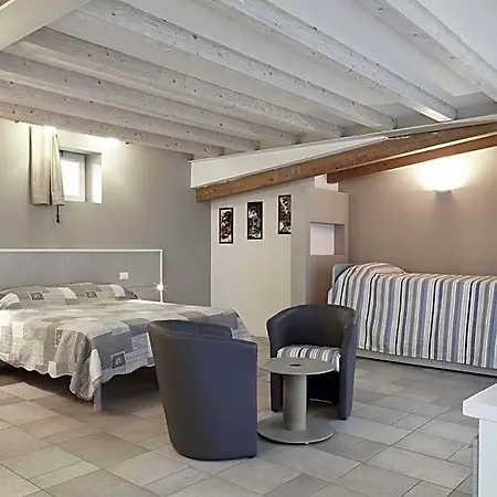 Agora Bed & Breakfast