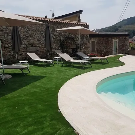 B&B Agora 네그라르