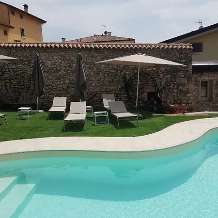 Bed and Breakfast Agora 4*