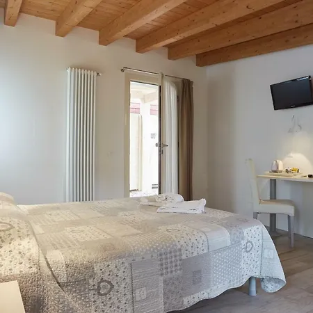 Agora Bed and Breakfast